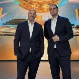 Christina Mertinoli y Luis García podrían narrar juegos de la Selección Mexicana en Netflix