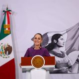 “Lo estamos analizando, tendría que haber una reforma constitucional para ello”, comentó la jefa de Estado.