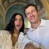 Dua Lipa y Callum Turner
