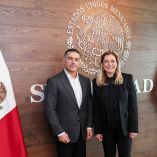 La gobernadora compartió una foto de su reunión del jueves con el secretario de Seguridad federal.