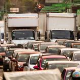 Los camiones de carga local o federal no podrán circular entre las 6:00 y las 10:00 horas