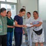 Claudia Sheinbaum recorrió el hospital del IMSS Bienestar en Hidalgo y aseguró que se resolverá el desabasto de medicamentos detectado en la región.