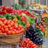 La inflación de la canasta básica sigue afectando los bolsillos de los mexicanos.