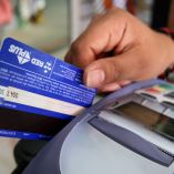 El objetivo de esta medida, explicó, es contribuir a reducir el costo final de la gasolina magna, premium y el diésel, en beneficio de los consumidores.