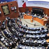 Recinto del Senado de la República, con legisladores en Sesión.