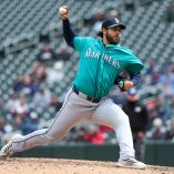 Andrés Muñoz llegó a seis salvamentos en la temporada.