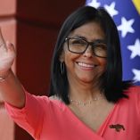 El ingreso mínimo integral en Venezuela pasó de 190 a 240 dólares mensuales tras el anuncio oficial.