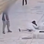 Una monja fue brutalmente atacada en Jerusalén cerca de la Tumba de David; la policía detuvo al agresor y calificó el hecho como violencia sectaria.