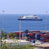 El crucero MV Hondius enfrenta un brote de hantavirus durante su travesía transatlántica.
