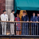 BTS hace historia en CDMX: 50 mil asistentes llegan al Zócalo para verlos en el balcón