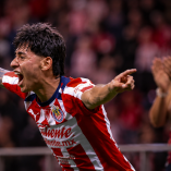 La mamá de Santiago Sandoval confesó que tenía el presentimiento de que su hijo anotaría en la noche más importante de su carrera con las Chivas.