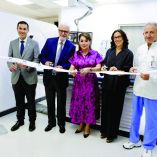 Negal Ciliberto, gerente general de Philips en Mexico; José Antonio Pérez Mendizabal, jefe de Radiología del departamento de Imagen del Hospital Angeles Lomas; Elizabeth Castro Milla, directora general del Hospital Angeles Lomas; Cristina del Bosque, jefa del área de Tomografía Computada del Hospital Angeles Lomas, y Alberto Kably Ambe, director médico del Hospital Ángeles Lomas.Ciudad de MÈxico a 07 de Mayo del 2026InauguraciÛn del TomÛgrafo Espectral CT 7500 del Hospital ¡ngeles Lomas, ubicado en† Barranca Hacienda de las Palmas, Estado de MÈxico. Participaron en el corte del listÛn, Negal Ciliberto, Gerente General de Philips MÈxico, Jose Antonio Perez Mendizabal Jefe de RadiologÌa del Departamento de Imagen del Hospital ¡ngeles, La Doctora Elizabeth Castro, Directora General del Hospital Angeles Lomas, La Doctora Cristina del Bosque, jefe del ¡rea de tomografÌa computada del Hospital ¡ngeles Lomas, Alberto Kably Ambe, Director MÈdico del Hospital ¡ngeles Lomas.Foto Mateo Reyes Arellano