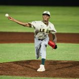 Bravos de León comanda la Liga Mexicana de Beisbol por arriba de los súper favoritos Diablos Rojos del México.
