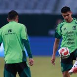 ‘Memo’ Martínez no se achica ante Santi Gimenez y Raúl Jiménez