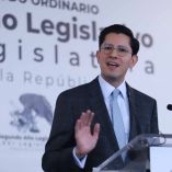 El canciller Roberto Velasco