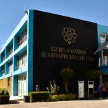 Egresados de la ENAH enviaron una carta a Joel Omar Vázquez Herrera, titular del INAH, en la que expusieron que no se han entregado títulos ni cédulas profesionales desde 2024.