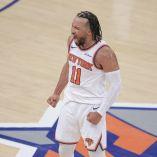 Jalen Brunson colaboró con 38 puntos, cinco rebotes y seis asistencias