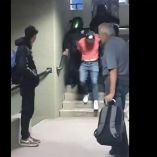 Policías municipales ingresaron este martes a las instalaciones de la FES Acatlán, luego de perseguir a un hombre que intentó resguardarse dentro del campus.