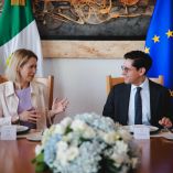 El secretario de Relaciones Exteriores, Roberto Velasco, y Kaja Kallas, Alta Representante de la UE para Asuntos Exteriores y Política de Seguridad.