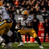 Josh Jacobs durante un partido de NFL con los Packers