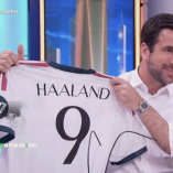 Momento en el que Enrique Riquelme anunció en el programa El Hormiguero que Erling Haaland sería jugador merengue si gana las elecciones presidenciales del Real Madrid.