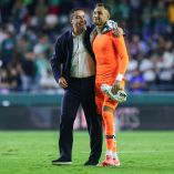 Keylor Navas manda emotivo mensaje a Efraín Juárez tras su salida de Pumas