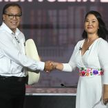Keiko Fujimori mantiene una ventaja mínima con más del 98% de las actas contabilizadas.