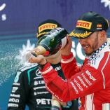 Lewis Hamilton ascendió al segundo puesto del campeonato de pilotos.