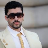 Bad Bunny convirtió su look de Schiaparelli en una auténtica declaración de identidad.