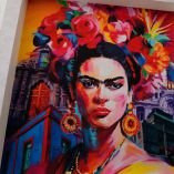El Aeropuerto Internacional Felipe Ángeles inauguró ayer una imagen a gran escala de la pintora mexicana Frida Kahlo.