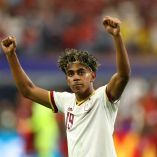 España enfrentará a Bélgica en cuartos de final.