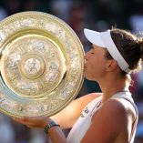 Linda Noskova se corona en Wimbledon 2026 al imponerse a la checa -su compatriota- Karolina Muchova.
