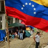 Los terremotos de magnitud 7.2 y 7.5 dejaron miles de viviendas destruidas en Venezuela.
