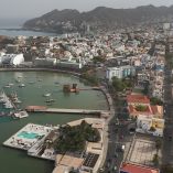 Una vista de la ciudad de San Vicente, capital de Cabo Verde.