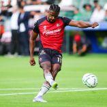 Duk debutó con gol en Atlas.
