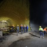 La presencia de un relleno sanitario requirió modificar el proyecto constructivo, aplicar medidas de remediación y mitigación