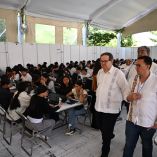 El rector de la UNAM, Leonardo Lomelí, reconoció en Oaxaca que hubo situaciones no previstas por la universidad y la empresa, además de trampas de aspirantes.