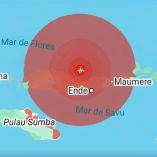 Indonesia registró un potente sismo de magnitud 7.7 a 35 kilómetros de profundidad.