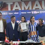 Durante la presentación del Gran Maratón Herza Mazatlán 2026 se presumió la certificación oficial de la competencia, documento que fue mostrado por Josefina Rodríguez Zamora, secretaria de Turismo del Gobierno de México, y que permitirá buscar la clasificación al Maratón de Boston.