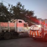 Como consecuencia de un flamazo provocado por un tanque de diésel, el hombre de 25 años y un menor de 5 años resultaron con quemaduras en el rostro.