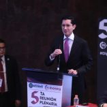 Roberto Velasco rechazó que exista un abandono de la diplomacia mexicana; reconoció que la política exterior enfrenta retos y dijo que en el pasado algunas diferencias tuvieron consecuencias.