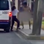 Tras el episodio, el sujeto habría continuado desplazándose por la zona, lo que generó preocupación entre peatones y automovilistas que se encontraban en el sector.