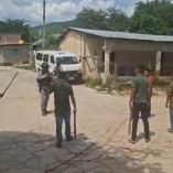 pobladores y guardia nacional