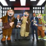 Peluches de Dr. Simi Yoda y Chewbacca de Star Wars.
