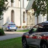 Un ataque con cuchillo en la abadía de Jarosław, Polonia, dejó un sacerdote muerto y cinco heridos; el agresor, un ciudadano ucraniano de 31 años, fue detenido.