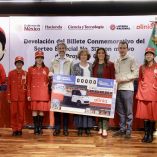 061026 MRA DEVELACION BILLETE CONMEMORATIVO DEDICADO VEHICULO ELECTRICOCiudad de MÃ©xico a 06 de Octubre del 2026DEVELACIÃN BILLETE CONMEMORATIVO DEDICADO VEHÃCULO ELÃCTRICO, se llevÃ³ a cabo en la SecretarÃ­a de Ciencia, Humanidades, TecnologÃ­a e InnovaciÃ³n en la alcaldÃ­a Benito JuÃ¡rez, asistio Roberto Capuano Tripp,Director del Proyecto Olinia, Rosaura Ruiz GutiÃ©rrez,SecretarÃ­a de Ciencia, Humanidades, TecnologÃ­a e InnovaciÃ³n, Olivia Salomon,Directora General de LoterÃ­a Nacional. Foto Mateo Reyes Arellano