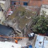 Bomberos, policías, personal de la alcaldía Cuauhtémoc y de Protección Civil, atendieron la emergencia