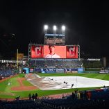 El Juego 4 entre Rays y Guardianes sufrió un retraso y ante la incesante lluvia, se decidió aplazarlo