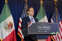 Esteban Moctezuma rechazó versiones sobre presunta injerencia política de los consulados mexicanos en Estados Unidos.