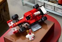 Michael Schumacher, multicampeón alemán de la Fórmula 1, es objeto de un tributo con esta pieza digna de coleccionistas.